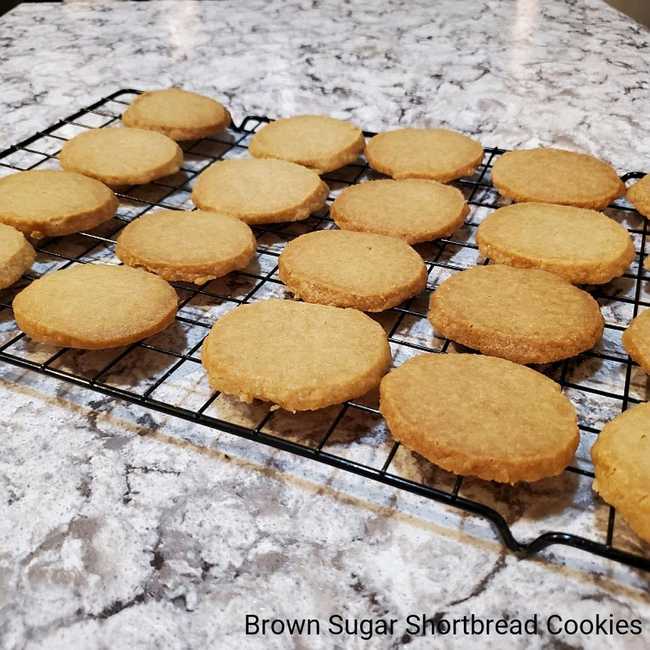 Brown Sugar Shortbread Cookies