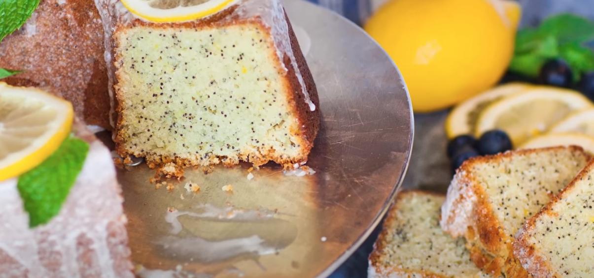 Lemon Poppy Seed Bundt Cake