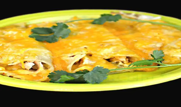Cheesy Chicken Enchiladas: A Delicious Mexican-Inspired Meal!