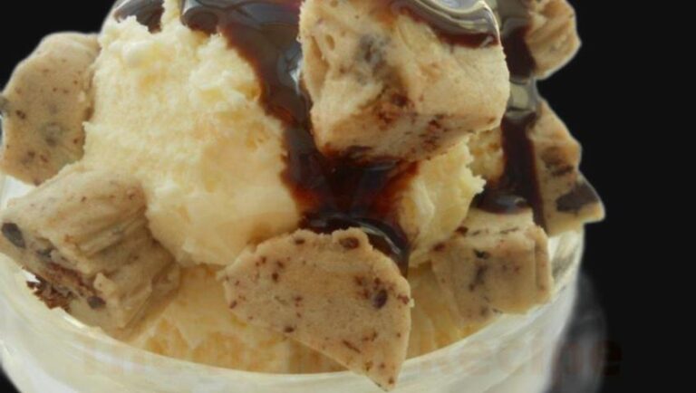 Creamy Cookie Dough Delight: The Perfect Ice Cream Topping!