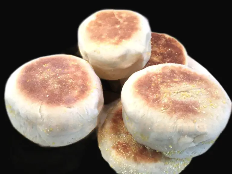 Freshly Baked English Muffins – Enjoy The Taste Of Home!