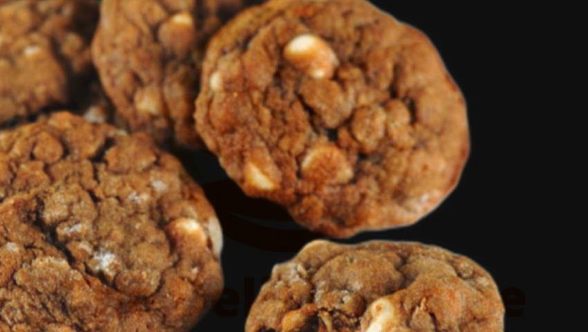 Molasses Oatmeal White Chocolate Chip Cookies