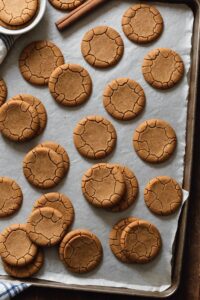 Grandmas Gingersnap Cookies